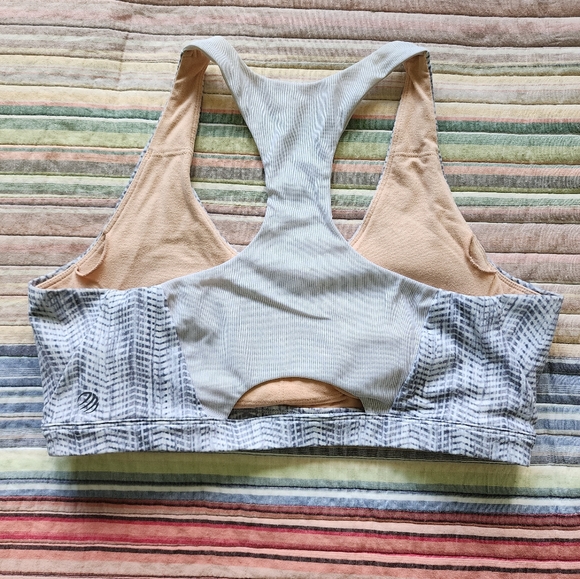 MPG Sports Bras (LOT) Size Large - Picture 4 of 8